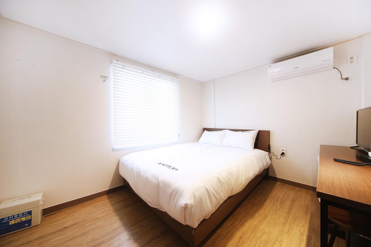Ssangma Motel Busan Bagian luar foto