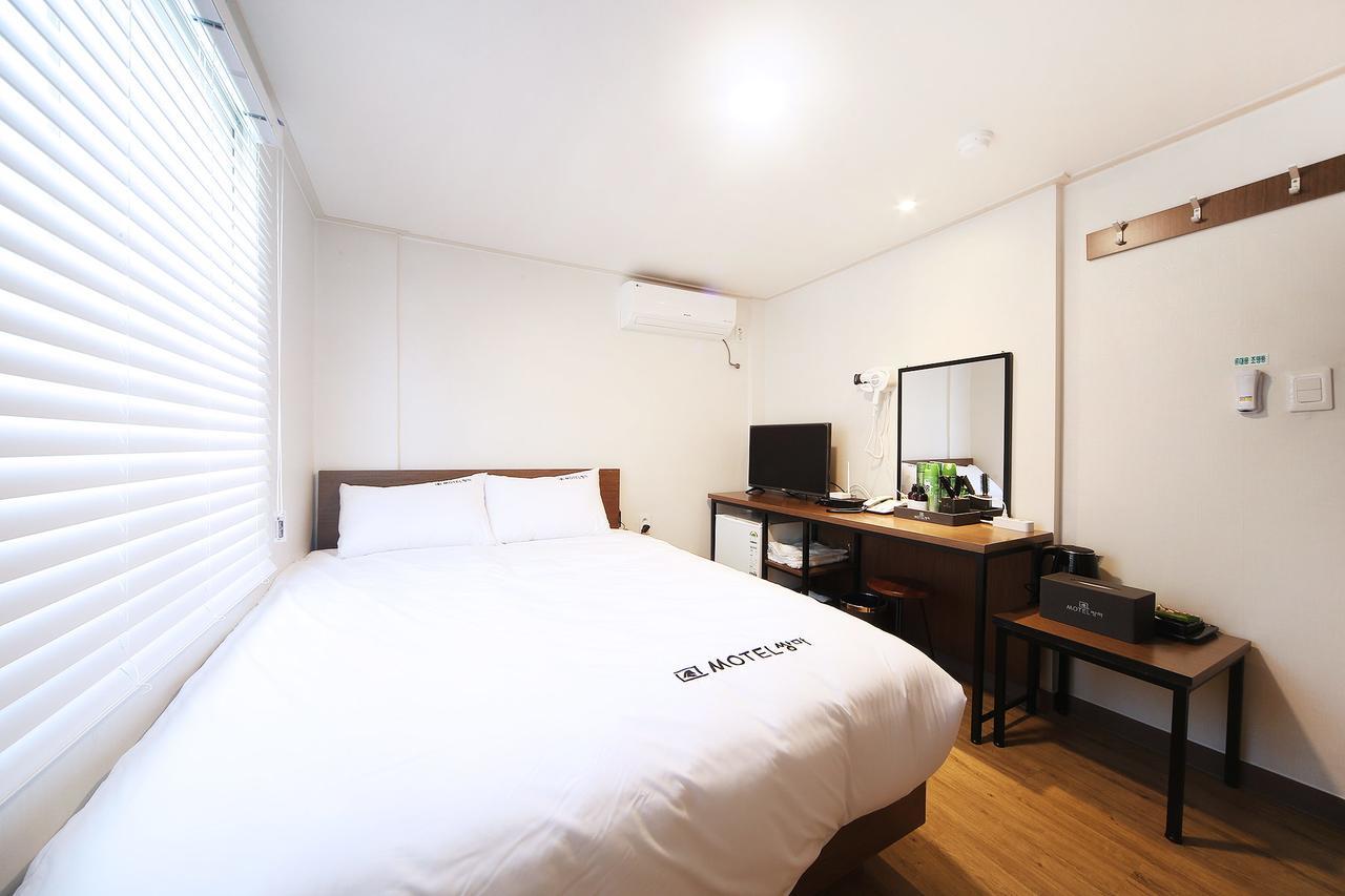 Ssangma Motel Busan Bagian luar foto